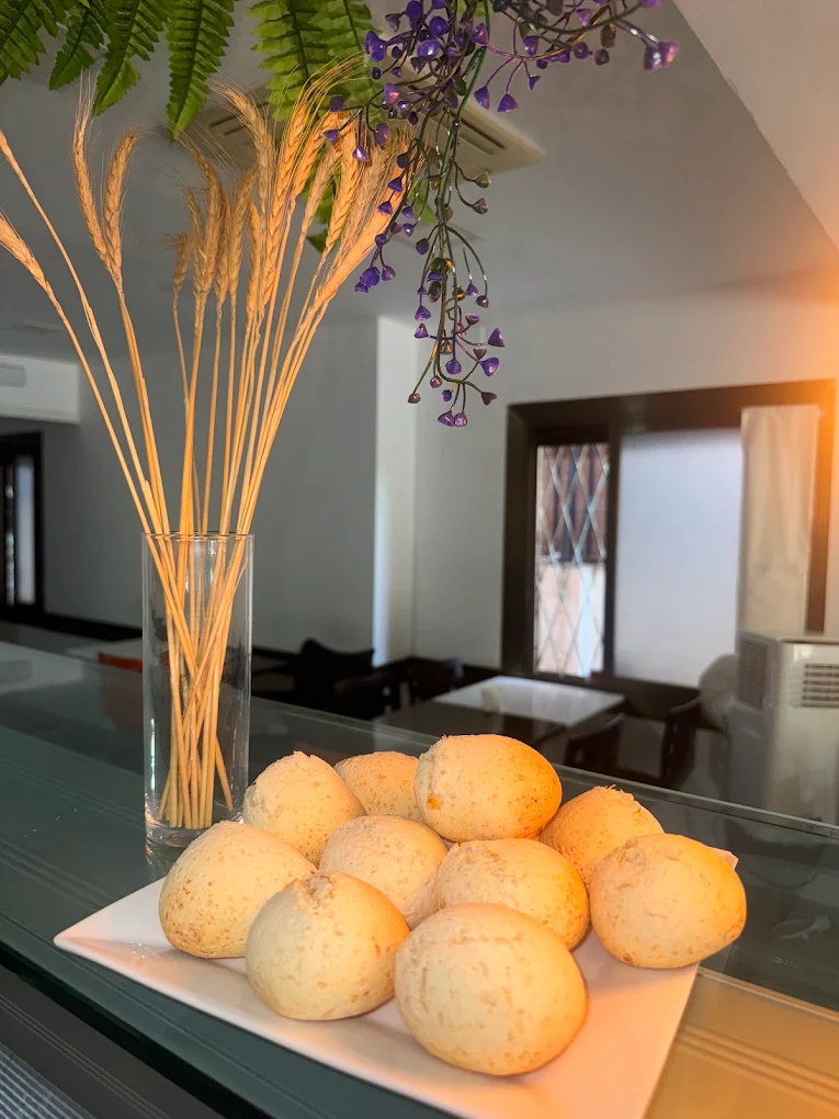 Pandebonos recién horneados en El Parxhe 83
